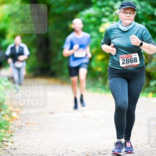 12.10.2025 - Bramfelder Halbmarathon 2025 Dr. Thomas Lammeyer http://msf.ph/oto/9350569 12.10.2025 10:34:44 Laufen 32, 2868 meine-sportfotos.de