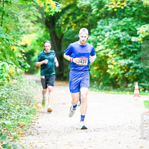 12.10.2025 - Bramfelder Halbmarathon 2025 Dr. Thomas Lammeyer http://msf.ph/oto/9350617 12.10.2025 10:34:56 Laufen 2431 meine-sportfotos.de