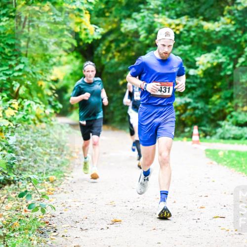 12.10.2025 - Bramfelder Halbmarathon 2025 Dr. Thomas Lammeyer http://msf.ph/oto/9350627 12.10.2025 10:34:57 Laufen 431, 227 meine-sportfotos.de