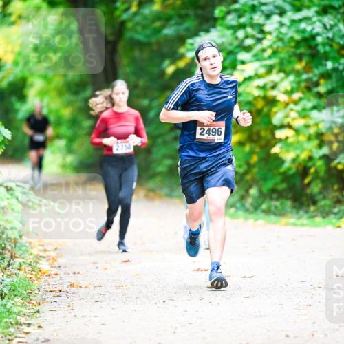 12.10.2025 - Bramfelder Halbmarathon 2025 Dr. Thomas Lammeyer http://msf.ph/oto/9350678 12.10.2025 10:35:20 Laufen 2750, 2496 meine-sportfotos.de