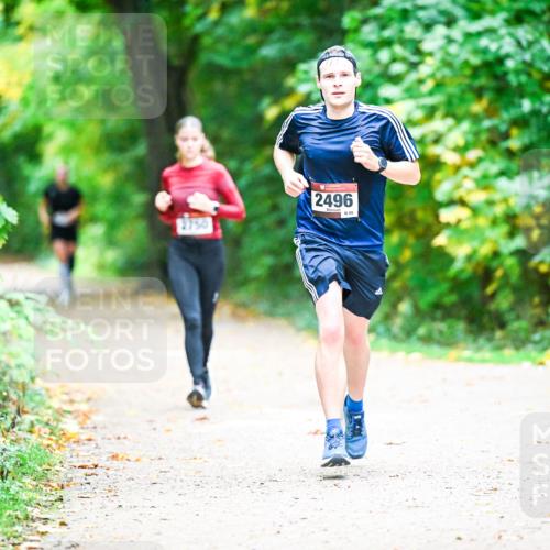 12.10.2025 - Bramfelder Halbmarathon 2025 Dr. Thomas Lammeyer http://msf.ph/oto/9350680 12.10.2025 10:35:20 Laufen 2750, 2496 meine-sportfotos.de