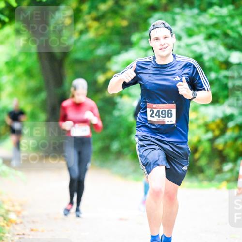 12.10.2025 - Bramfelder Halbmarathon 2025 Dr. Thomas Lammeyer http://msf.ph/oto/9350690 12.10.2025 10:35:22 Laufen 2496, 55 meine-sportfotos.de