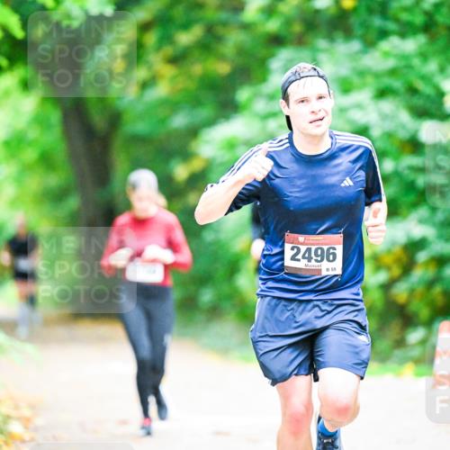 12.10.2025 - Bramfelder Halbmarathon 2025 Dr. Thomas Lammeyer http://msf.ph/oto/9350692 12.10.2025 10:35:22 Laufen 34, 2496, 55 meine-sportfotos.de