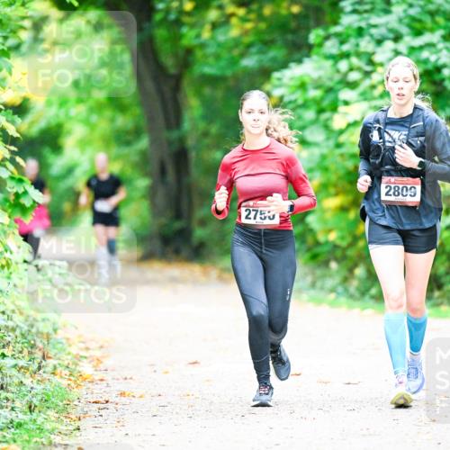12.10.2025 - Bramfelder Halbmarathon 2025 Dr. Thomas Lammeyer http://msf.ph/oto/9350696 12.10.2025 10:35:23 Laufen 2753, 2809 meine-sportfotos.de