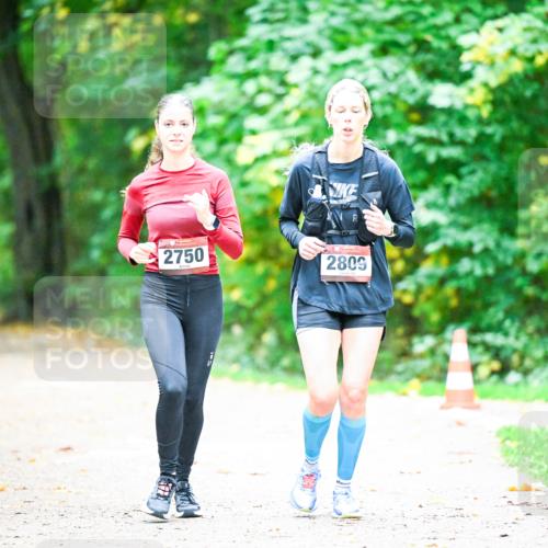 12.10.2025 - Bramfelder Halbmarathon 2025 Dr. Thomas Lammeyer http://msf.ph/oto/9350700 12.10.2025 10:35:24 Laufen 2750, 2809 meine-sportfotos.de