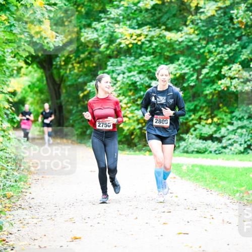 12.10.2025 - Bramfelder Halbmarathon 2025 Dr. Thomas Lammeyer http://msf.ph/oto/9350706 12.10.2025 10:35:26 Laufen 2809, 2750 meine-sportfotos.de