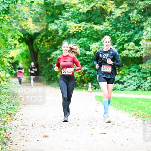 12.10.2025 - Bramfelder Halbmarathon 2025 Dr. Thomas Lammeyer http://msf.ph/oto/9350711 12.10.2025 10:35:27 Laufen 2809, 2753 meine-sportfotos.de