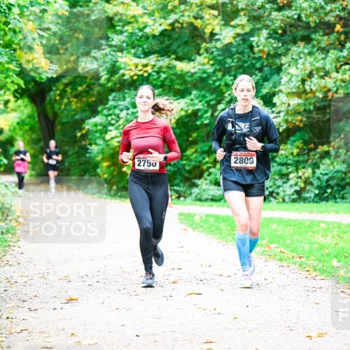 12.10.2025 - Bramfelder Halbmarathon 2025 Dr. Thomas Lammeyer http://msf.ph/oto/9350717 12.10.2025 10:35:27 Laufen 2809, 2750 meine-sportfotos.de