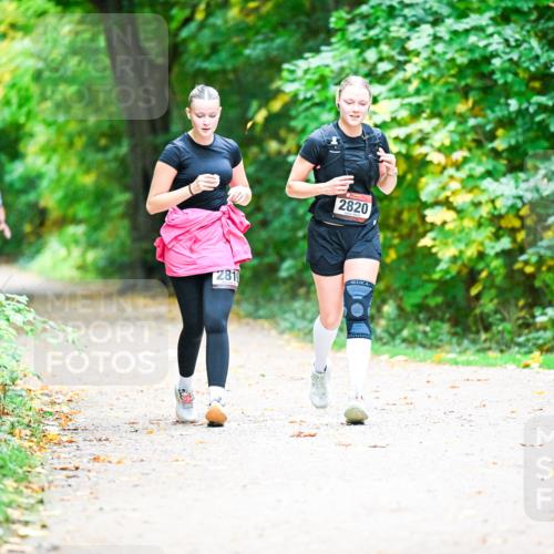 12.10.2025 - Bramfelder Halbmarathon 2025 Dr. Thomas Lammeyer http://msf.ph/oto/9350746 12.10.2025 10:35:35 Laufen 2820, 281 meine-sportfotos.de