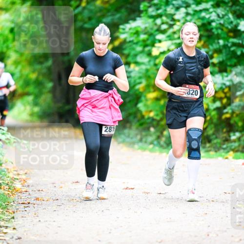 12.10.2025 - Bramfelder Halbmarathon 2025 Dr. Thomas Lammeyer http://msf.ph/oto/9350758 12.10.2025 10:35:36 Laufen 820, 2819 meine-sportfotos.de