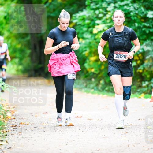 12.10.2025 - Bramfelder Halbmarathon 2025 Dr. Thomas Lammeyer http://msf.ph/oto/9350761 12.10.2025 10:35:37 Laufen 2820 meine-sportfotos.de