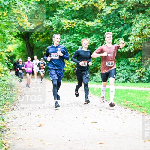 12.10.2025 - Bramfelder Halbmarathon 2025 Dr. Thomas Lammeyer http://msf.ph/oto/9350821 12.10.2025 10:36:04 Laufen 2552, 61, 2881 meine-sportfotos.de