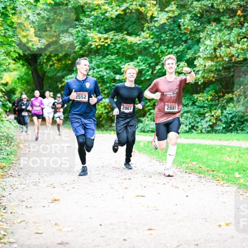 12.10.2025 - Bramfelder Halbmarathon 2025 Dr. Thomas Lammeyer http://msf.ph/oto/9350822 12.10.2025 10:36:04 Laufen 2552, 2961, 2881 meine-sportfotos.de