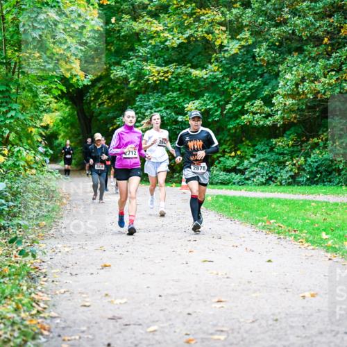 12.10.2025 - Bramfelder Halbmarathon 2025 Dr. Thomas Lammeyer http://msf.ph/oto/9350837 12.10.2025 10:36:09 Laufen 2836, 2712, 2842, 2878 meine-sportfotos.de