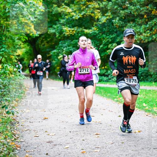 12.10.2025 - Bramfelder Halbmarathon 2025 Dr. Thomas Lammeyer http://msf.ph/oto/9350849 12.10.2025 10:36:10 Laufen 2712, 3, 2878 meine-sportfotos.de