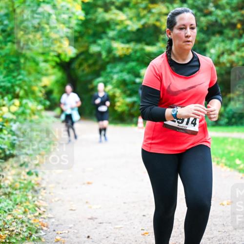 12.10.2025 - Bramfelder Halbmarathon 2025 Dr. Thomas Lammeyer http://msf.ph/oto/9350902 12.10.2025 10:36:20 Laufen 914 meine-sportfotos.de