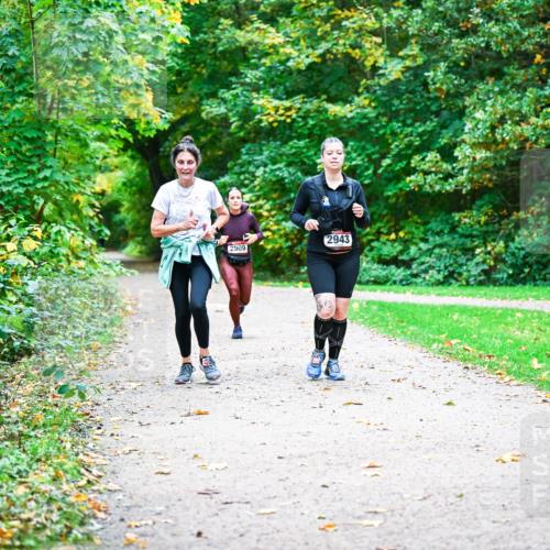12.10.2025 - Bramfelder Halbmarathon 2025 Dr. Thomas Lammeyer http://msf.ph/oto/9350924 12.10.2025 10:36:24 Laufen 2909, 2943 meine-sportfotos.de
