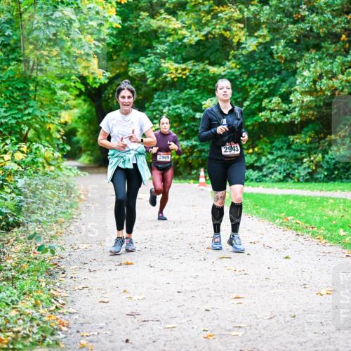 12.10.2025 - Bramfelder Halbmarathon 2025 Dr. Thomas Lammeyer http://msf.ph/oto/9350927 12.10.2025 10:36:24 Laufen 2909, 2943 meine-sportfotos.de