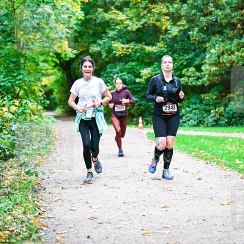 12.10.2025 - Bramfelder Halbmarathon 2025 Dr. Thomas Lammeyer http://msf.ph/oto/9350929 12.10.2025 10:36:24 Laufen 2909, 2943 meine-sportfotos.de