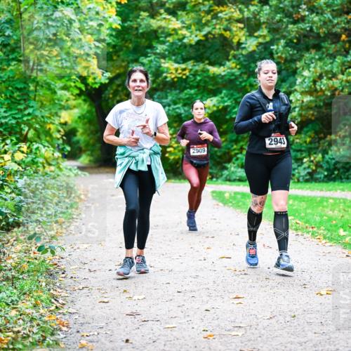 12.10.2025 - Bramfelder Halbmarathon 2025 Dr. Thomas Lammeyer http://msf.ph/oto/9350933 12.10.2025 10:36:25 Laufen 2943, 2909 meine-sportfotos.de