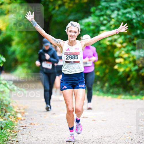 12.10.2025 - Bramfelder Halbmarathon 2025 Dr. Thomas Lammeyer http://msf.ph/oto/9350993 12.10.2025 10:36:59 Laufen 2985 meine-sportfotos.de