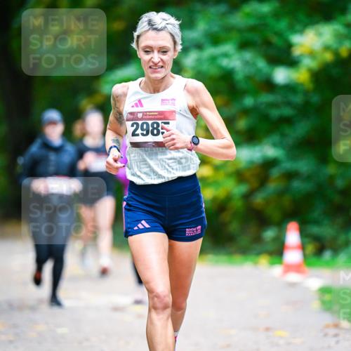 12.10.2025 - Bramfelder Halbmarathon 2025 Dr. Thomas Lammeyer http://msf.ph/oto/9351002 12.10.2025 10:37:00 Laufen 34, 2985 meine-sportfotos.de