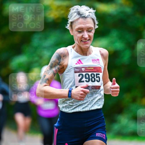 12.10.2025 - Bramfelder Halbmarathon 2025 Dr. Thomas Lammeyer http://msf.ph/oto/9351010 12.10.2025 10:37:01 Laufen 34, 2985 meine-sportfotos.de