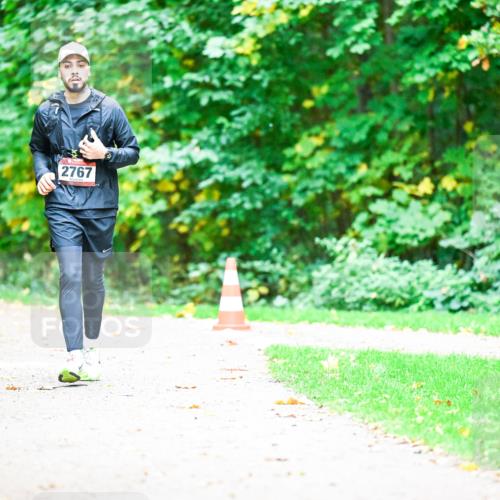 12.10.2025 - Bramfelder Halbmarathon 2025 Dr. Thomas Lammeyer http://msf.ph/oto/9351029 12.10.2025 10:37:15 Laufen 2767 meine-sportfotos.de