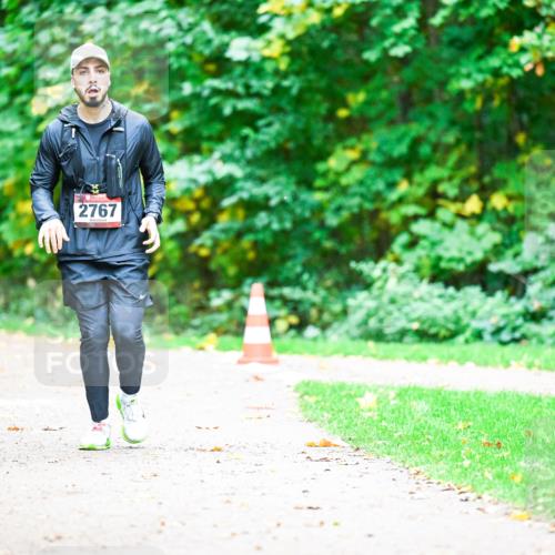 12.10.2025 - Bramfelder Halbmarathon 2025 Dr. Thomas Lammeyer http://msf.ph/oto/9351036 12.10.2025 10:37:16 Laufen 2767 meine-sportfotos.de