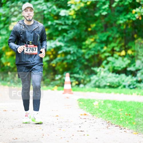 12.10.2025 - Bramfelder Halbmarathon 2025 Dr. Thomas Lammeyer http://msf.ph/oto/9351042 12.10.2025 10:37:17 Laufen 2767 meine-sportfotos.de