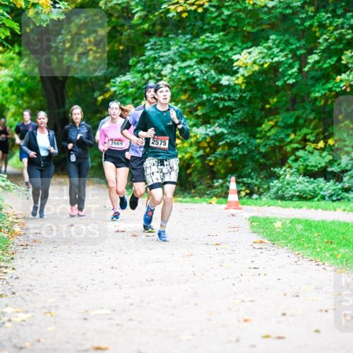 12.10.2025 - Bramfelder Halbmarathon 2025 Dr. Thomas Lammeyer http://msf.ph/oto/9351072 12.10.2025 10:37:31 Laufen 2575, 2669 meine-sportfotos.de