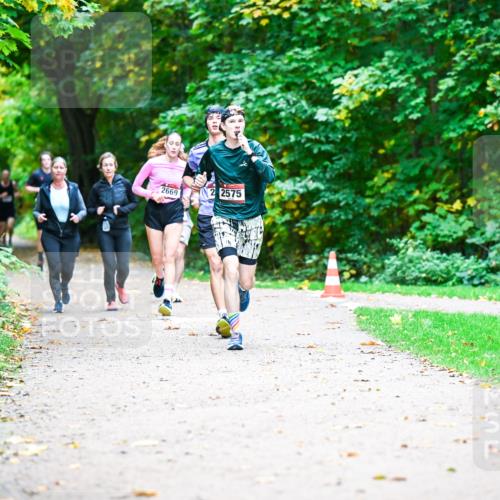 12.10.2025 - Bramfelder Halbmarathon 2025 Dr. Thomas Lammeyer http://msf.ph/oto/9351074 12.10.2025 10:37:31 Laufen 2669, 2575 meine-sportfotos.de