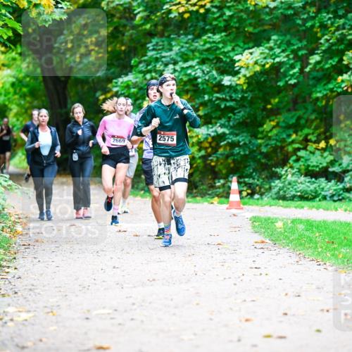 12.10.2025 - Bramfelder Halbmarathon 2025 Dr. Thomas Lammeyer http://msf.ph/oto/9351075 12.10.2025 10:37:31 Laufen 2575, 2669 meine-sportfotos.de