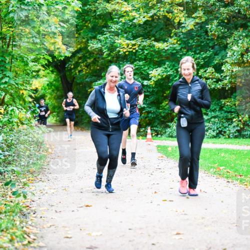 12.10.2025 - Bramfelder Halbmarathon 2025 Dr. Thomas Lammeyer http://msf.ph/oto/9351119 12.10.2025 10:37:38 Laufen  meine-sportfotos.de