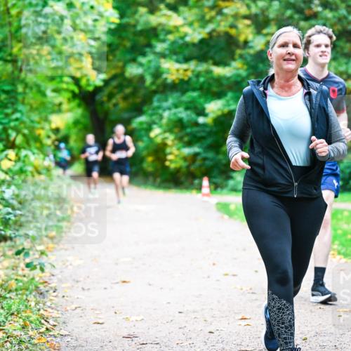 12.10.2025 - Bramfelder Halbmarathon 2025 Dr. Thomas Lammeyer http://msf.ph/oto/9351132 12.10.2025 10:37:41 Laufen  meine-sportfotos.de