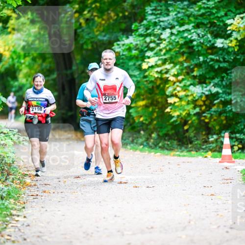 12.10.2025 - Bramfelder Halbmarathon 2025 Dr. Thomas Lammeyer http://msf.ph/oto/9351171 12.10.2025 10:37:50 Laufen 2198, 2755 meine-sportfotos.de