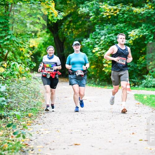 12.10.2025 - Bramfelder Halbmarathon 2025 Dr. Thomas Lammeyer http://msf.ph/oto/9351194 12.10.2025 10:37:54 Laufen 2198, 2195, 2765 meine-sportfotos.de