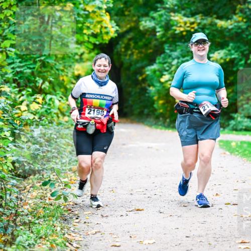 12.10.2025 - Bramfelder Halbmarathon 2025 Dr. Thomas Lammeyer http://msf.ph/oto/9351213 12.10.2025 10:37:58 Laufen 2198 meine-sportfotos.de