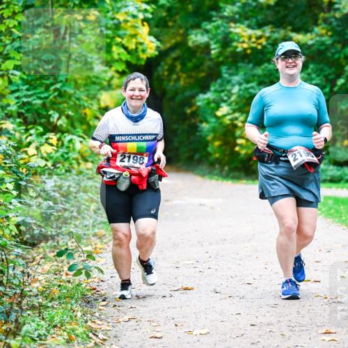 12.10.2025 - Bramfelder Halbmarathon 2025 Dr. Thomas Lammeyer http://msf.ph/oto/9351216 12.10.2025 10:37:58 Laufen 2198 meine-sportfotos.de