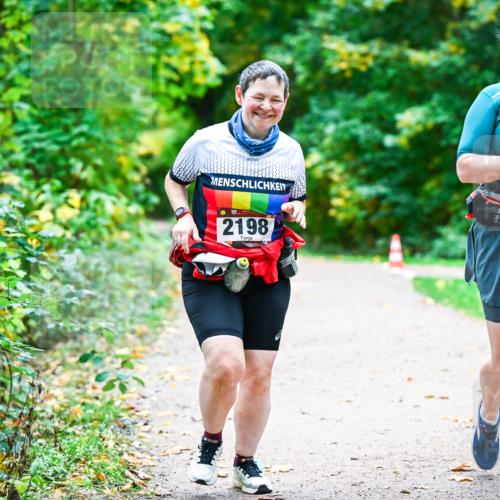 12.10.2025 - Bramfelder Halbmarathon 2025 Dr. Thomas Lammeyer http://msf.ph/oto/9351224 12.10.2025 10:37:59 Laufen 2198, 21, 95 meine-sportfotos.de
