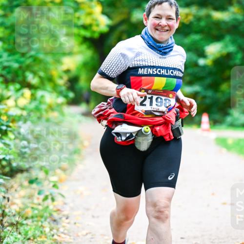12.10.2025 - Bramfelder Halbmarathon 2025 Dr. Thomas Lammeyer http://msf.ph/oto/9351228 12.10.2025 10:38:00 Laufen 2, 2198 meine-sportfotos.de