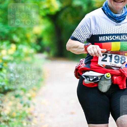 12.10.2025 - Bramfelder Halbmarathon 2025 Dr. Thomas Lammeyer http://msf.ph/oto/9351232 12.10.2025 10:38:00 Laufen 2, 2198 meine-sportfotos.de