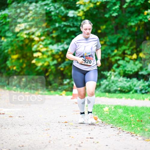 12.10.2025 - Bramfelder Halbmarathon 2025 Dr. Thomas Lammeyer http://msf.ph/oto/9351244 12.10.2025 10:38:22 Laufen 19, 920 meine-sportfotos.de