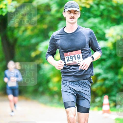 12.10.2025 - Bramfelder Halbmarathon 2025 Dr. Thomas Lammeyer http://msf.ph/oto/9351265 12.10.2025 10:38:25 Laufen 2919, 31 meine-sportfotos.de