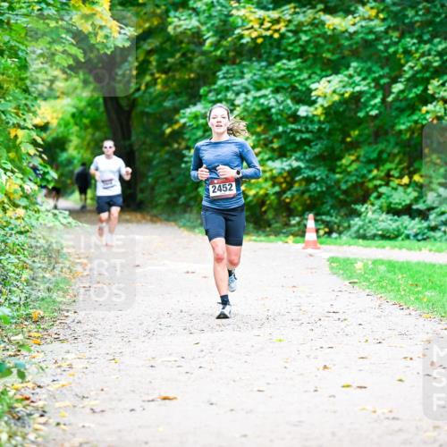 12.10.2025 - Bramfelder Halbmarathon 2025 Dr. Thomas Lammeyer http://msf.ph/oto/9351281 12.10.2025 10:38:30 Laufen 2452 meine-sportfotos.de