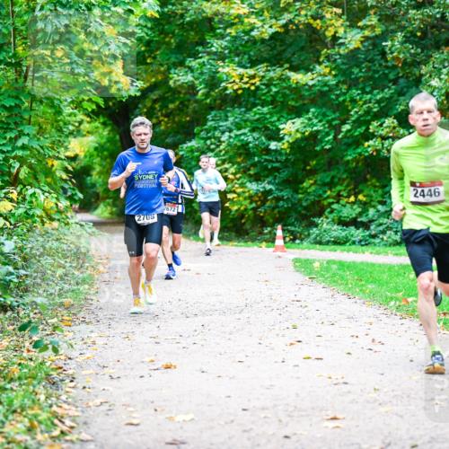 12.10.2025 - Bramfelder Halbmarathon 2025 Dr. Thomas Lammeyer http://msf.ph/oto/9351376 12.10.2025 10:38:47 Laufen 2708, 2672, 2446 meine-sportfotos.de