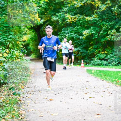12.10.2025 - Bramfelder Halbmarathon 2025 Dr. Thomas Lammeyer http://msf.ph/oto/9351377 12.10.2025 10:38:47 Laufen 2440, 2, 08 meine-sportfotos.de