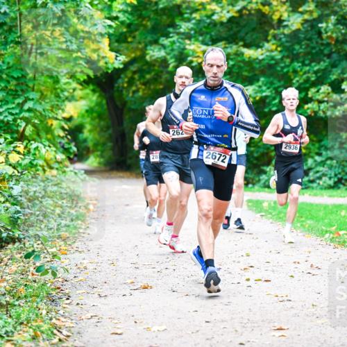 12.10.2025 - Bramfelder Halbmarathon 2025 Dr. Thomas Lammeyer http://msf.ph/oto/9351393 12.10.2025 10:38:50 Laufen 281, 262, 2672, 2936 meine-sportfotos.de