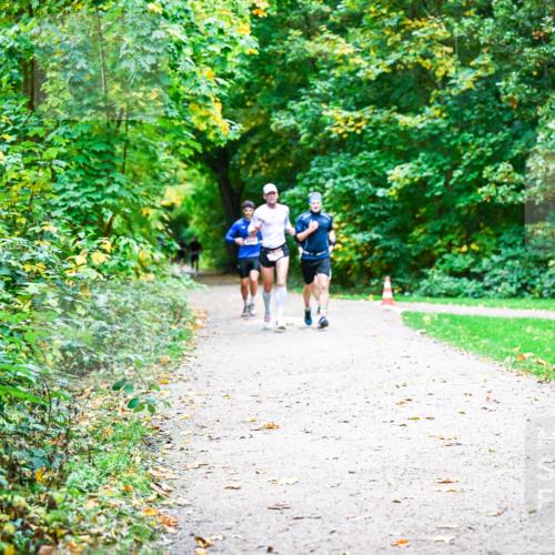 12.10.2025 - Bramfelder Halbmarathon 2025 Dr. Thomas Lammeyer http://msf.ph/oto/9351436 12.10.2025 10:39:06 Laufen  meine-sportfotos.de