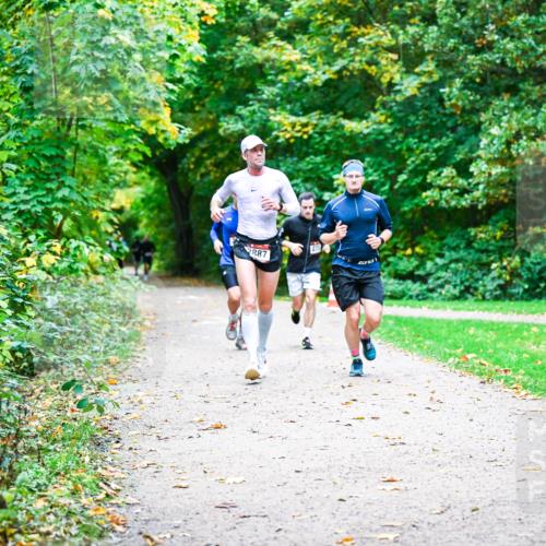 12.10.2025 - Bramfelder Halbmarathon 2025 Dr. Thomas Lammeyer http://msf.ph/oto/9351453 12.10.2025 10:39:08 Laufen 2887 meine-sportfotos.de